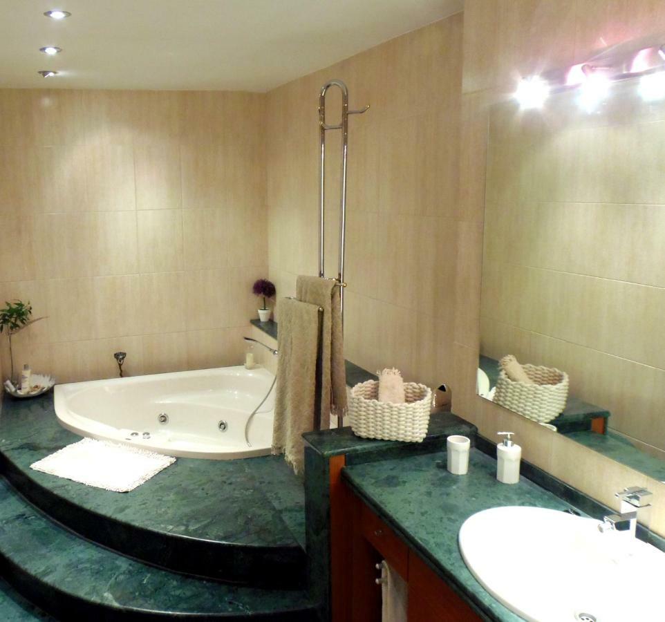Apartamento Atico-Spa Santa Barbara Ngoại thất bức ảnh